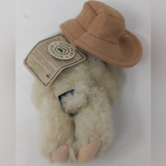 Boyds Bears and Friends Josephine Jointed Bunny with Hat 1990-96 NWT - Picture 5 of 8